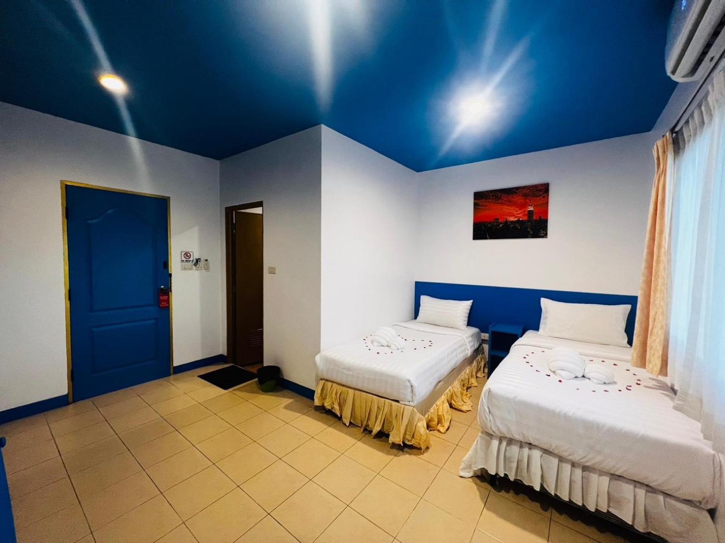 Blue Planet Hotel Patong Exterior foto