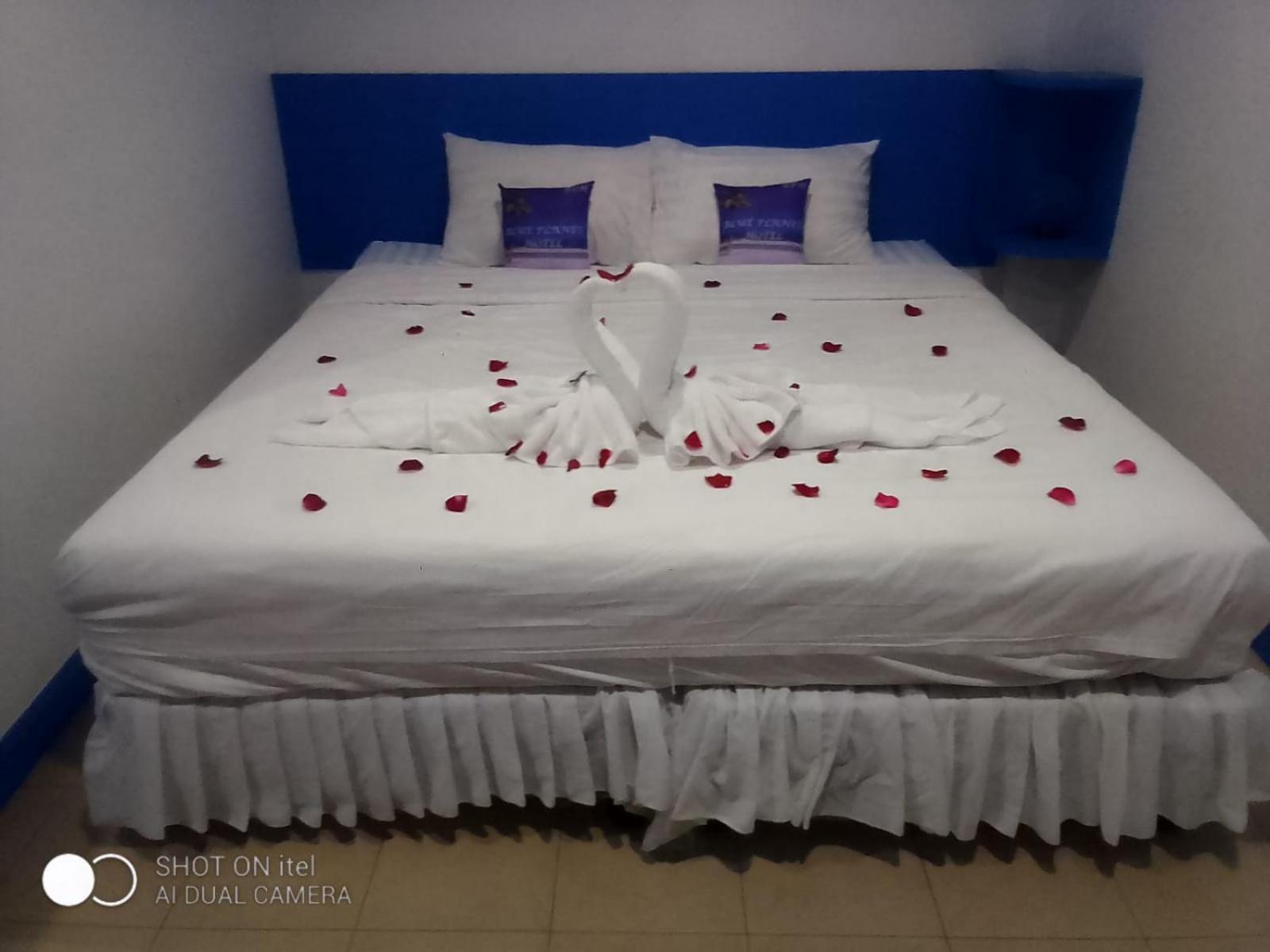 Blue Planet Hotel Patong Exterior foto