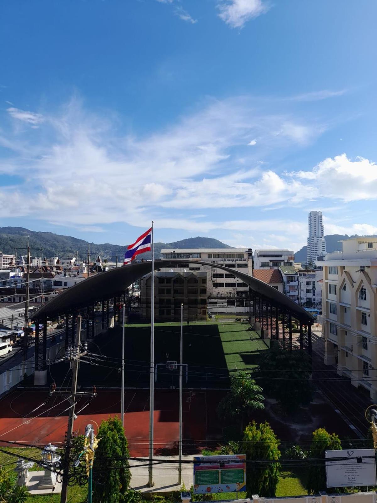 Blue Planet Hotel Patong Exterior foto